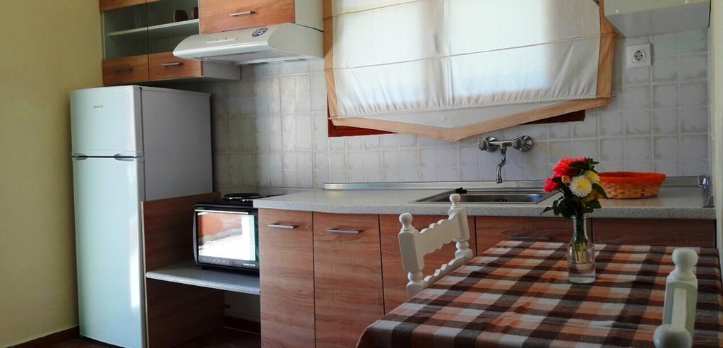 Varvara Studios & Apartments II Peroulades  Екстериор снимка