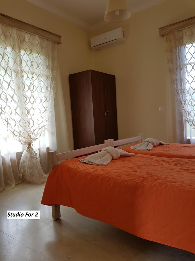 Varvara Studios & Apartments II Peroulades  Екстериор снимка